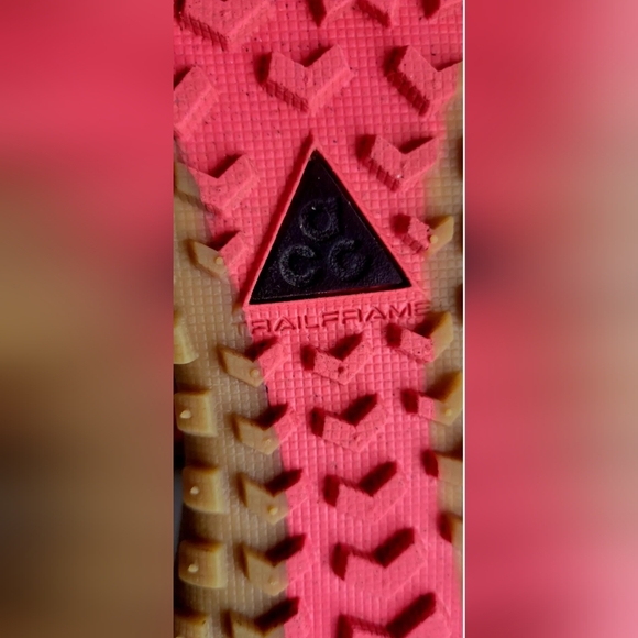 Nike ACG Mountain Fly Low Crimson Gum Black DC9045-500 Women's Size 8.5 - Picture 15 of 16